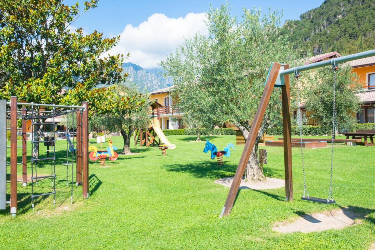 Hotel Residence La Pertica Tremosine Exterior foto