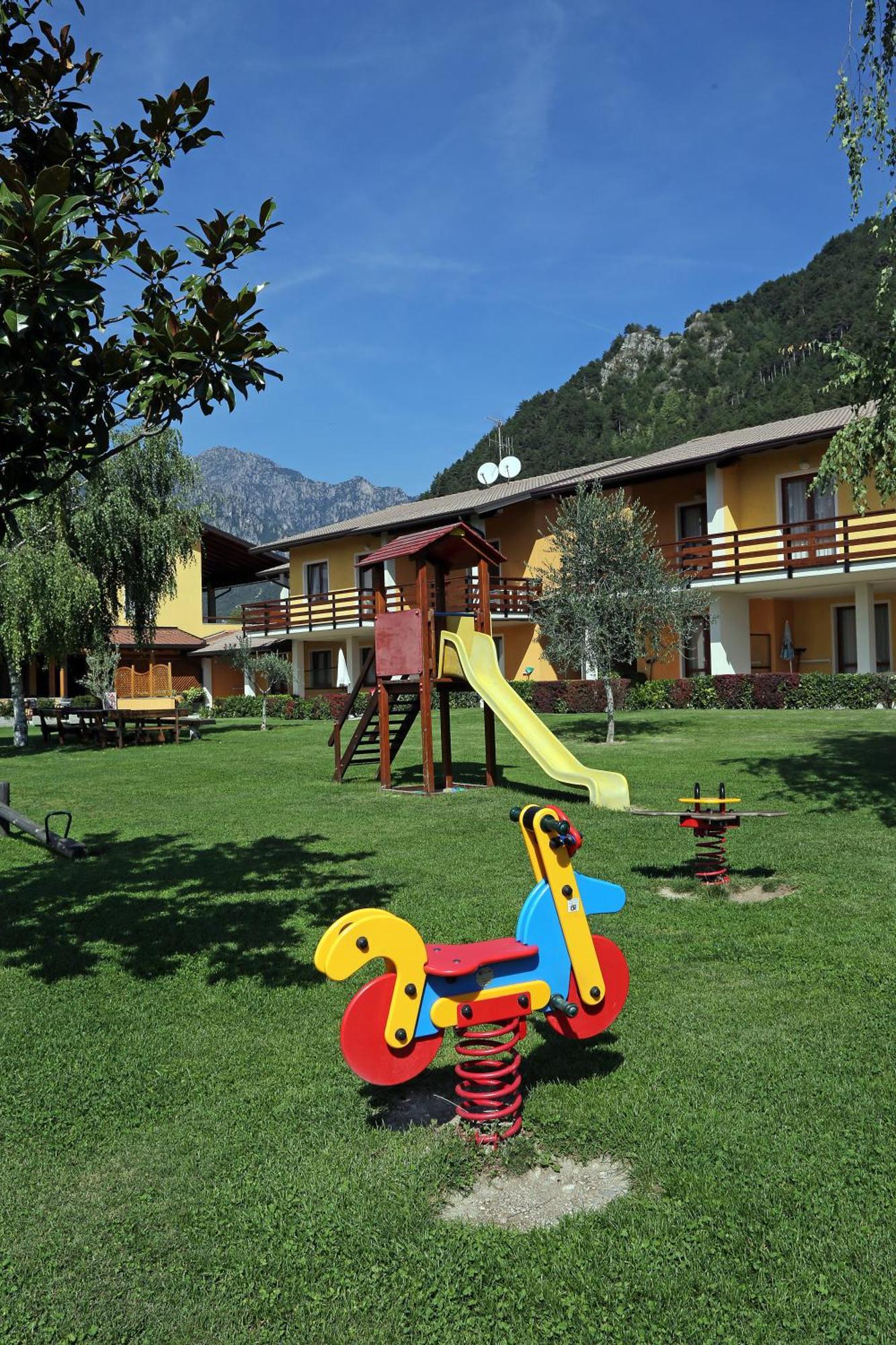 Hotel Residence La Pertica Tremosine Exterior foto
