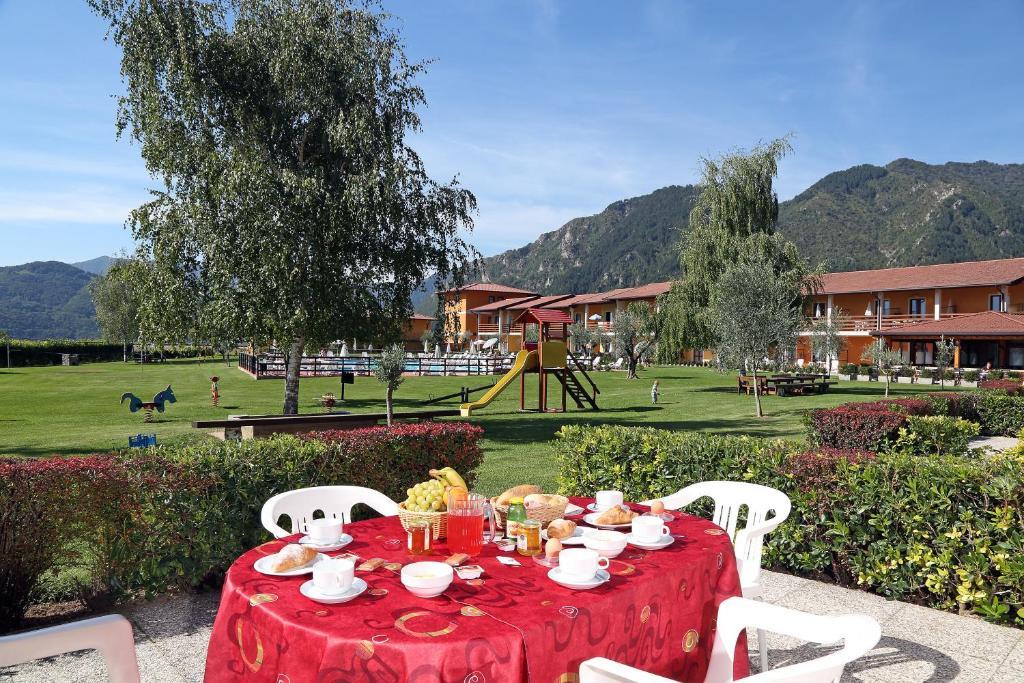 Hotel Residence La Pertica Tremosine Habitación foto